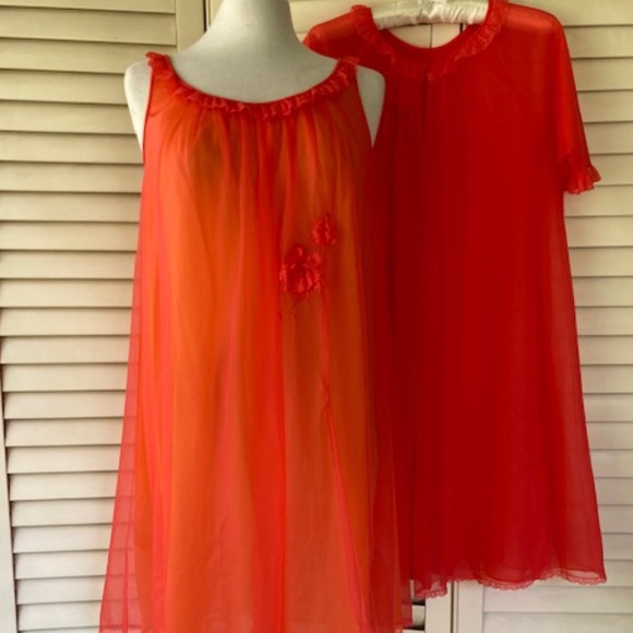 Vintage Vanity Fair Waltz Length Peignoir Set